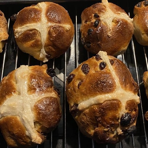 wonky hot cross buns